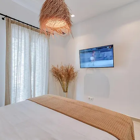 Ardilia Cosy Antiparos Town