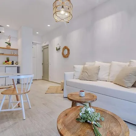 Ardilia Cosy Antiparos